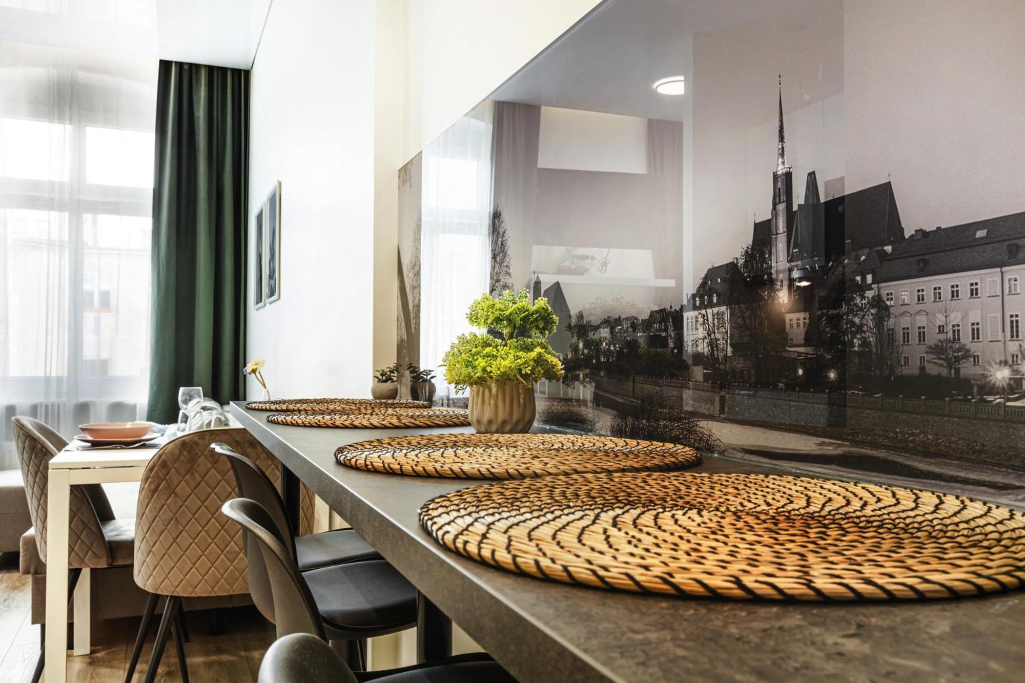 Wyjatkowe Apartamenty W Centrum Wrocław Kültér fotó