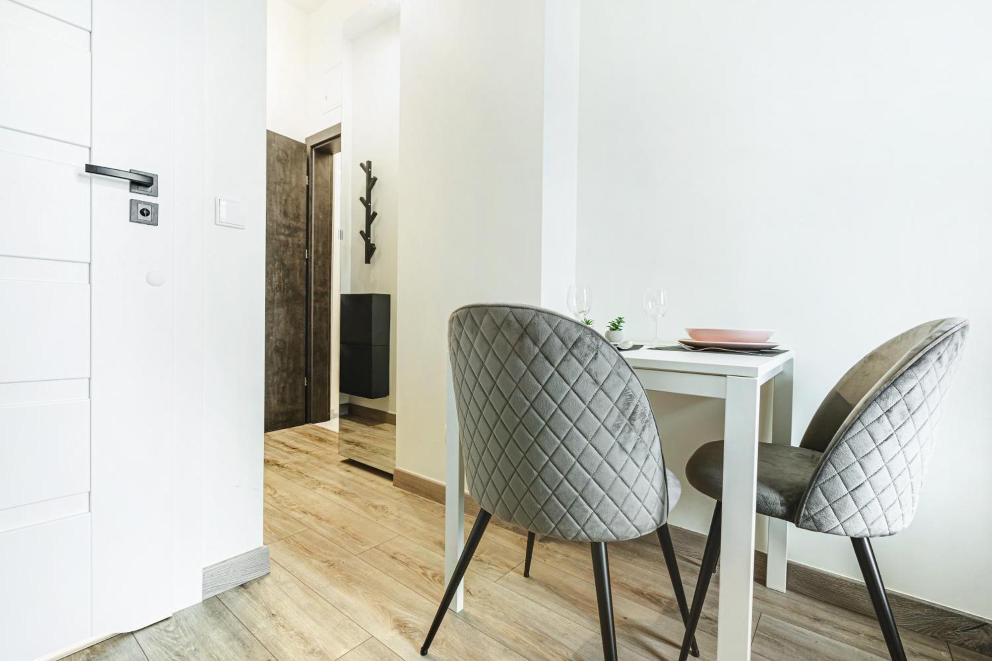 Wyjatkowe Apartamenty W Centrum Wrocław Kültér fotó
